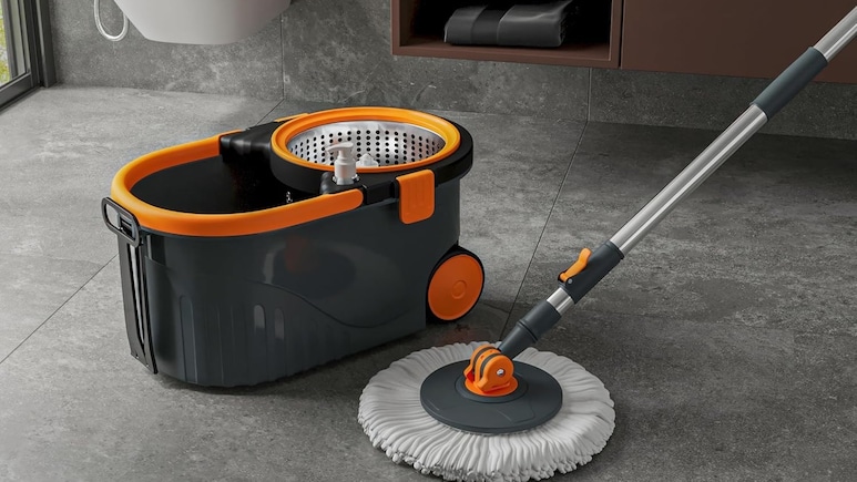 Spin Mop Bucket Set: एक्सपेंसिव फ्लोर क्लीनिंग मोप मिल रहे हैं बेहद सस्ते दामों में, क्वालिटी में हैं नंबर वन