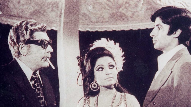 महिलाओं को लगता था उनके पतियों पर डोरे डाल रही हूं... 60s की वो खलनायिका, जिसे देख पत्नियों को होती थी जलन महिलाओं को लगता था उनके पतियों पर डोरे डाल रही हूं... 60s की वो खलनायिका, जिसे देख पत्नियों को होती थी जलन