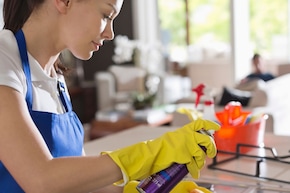 Cyber Fraud: ऑनलाईन मोलकरीण शोधली अन् फसला! घर नव्हे, क्षणात अख्खं बँक खातं साफ