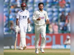 IND vs WI: कुलदीप यादव का तहलका, 5 विकेट लेकर बना दिया महारिकॉर्ड, दुनिया के पहले गेंदबाज बने IND vs WI: कुलदीप यादव का तहलका, 5 विकेट लेकर बना दिया महारिकॉर्ड, दुनिया के पहले गेंदबाज बने