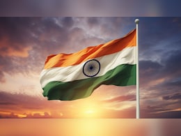स्विमिंग कॉस्टयूम पर तिरंगा लगाने को लेकर विवाद, झंडे से जुड़े ये नियम नहीं जानते होंगे आप स्विमिंग कॉस्टयूम पर तिरंगा लगाने को लेकर विवाद, झंडे से जुड़े ये नियम नहीं जानते होंगे आप