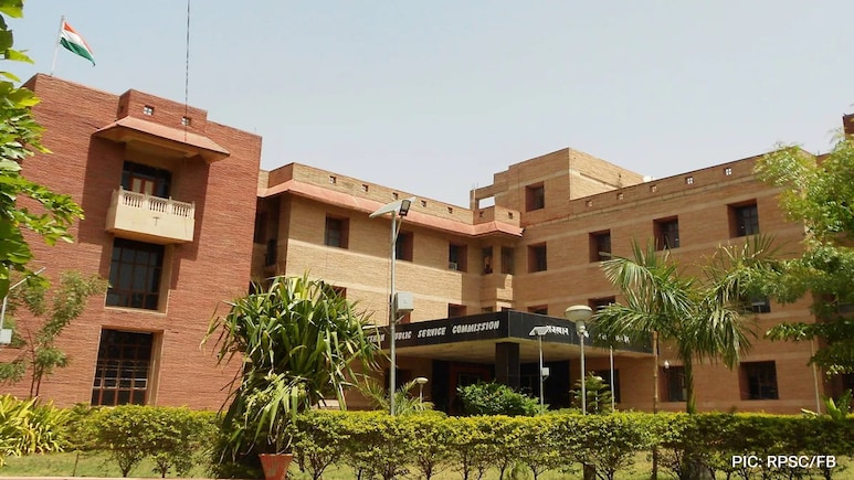 Farmer's Son Tops Rajasthan Administrative Service 2023, Top 3 From Ajmer Farmer's Son Tops Rajasthan Administrative Service 2023, Top 3 From Ajmer