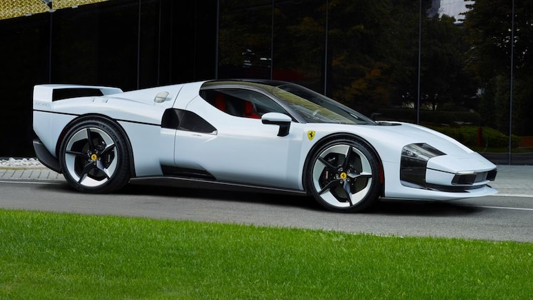 Ferrari SC40 One-Off Unveiled, Inspired By F40 Supercar Ferrari SC40 One-Off Unveiled, Inspired By F40 Supercar