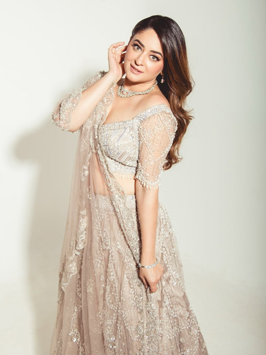 Mahhi Vij Stuns in an Embellished Champagne Lehenga