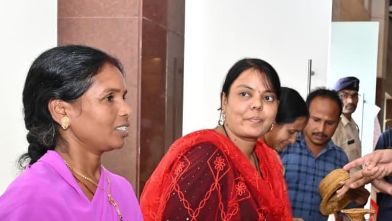 छत्तीसगढ़ की दीदियां बनीं आत्मनिर्भरता की ब्रांड एंबेसडर, CM बोले- 8 लाख महिलाओं को आत्मनिर्भर बनाने का लक्ष्य