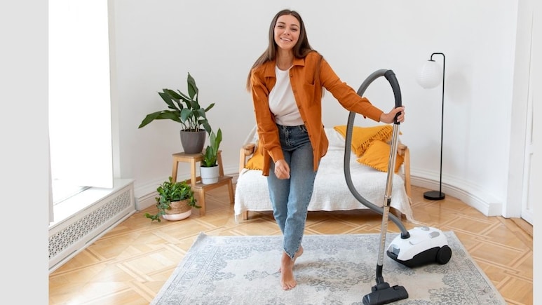 5 Best Hand Vacuum Cleaners: आज ही अपनाएं साफ-सफाई का स्मार्ट तरीका, वैक्यूम क्लीनर पर धमाकेदार ऑफर्स 5 Best Hand Vacuum Cleaners: आज ही अपनाएं साफ-सफाई का स्मार्ट तरीका, वैक्यूम क्लीनर पर धमाकेदार ऑफर्स