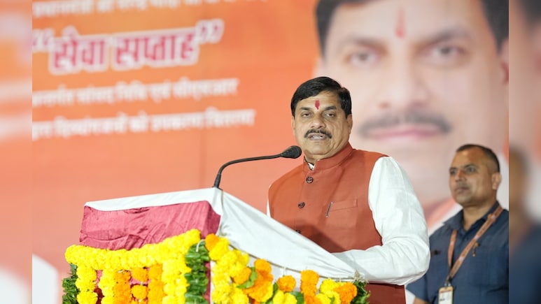 CM मोहन यादव ने 133 करोड़ की परियोजनाओं का किया भूमिपूजन, दिव्यांगों को दी 75 इलेक्ट्रिक व्हीकल