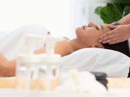 जानें क्यों हर कोई ले रहा है Korean Head Spa सेशन, सिर्फ बाल ही नहीं बल्कि आपका मूड भी बदल देगा जानें क्यों हर कोई ले रहा है Korean Head Spa सेशन, सिर्फ बाल ही नहीं बल्कि आपका मूड भी बदल देगा