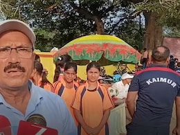 बिहार में आचार संहिता लगी है, फिर भी लगाई नीतीश की फोटो, अब दर्ज हुई FIR