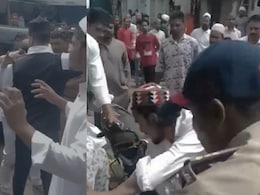 Kalyan News:  कल्याणमध्ये मशिदीबाहेर तुफान राडा; नमाज पठणावरून दोन गट भिडले! 'हे' होतं कारण Kalyan News:  कल्याणमध्ये मशिदीबाहेर तुफान राडा; नमाज पठणावरून दोन गट भिडले! 'हे' होतं कारण