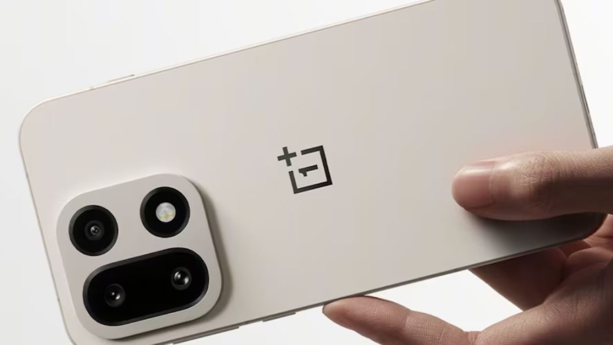 Selon les rapports, le OnePlus 15 aura la plus grande batterie de tous les smartphones OnePlus .