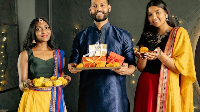 Safe, Healthy Diwali Gifting: Expert Shares Tips For Edible Gifts And Food Safety