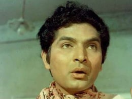 जब थिएटर के लिए असरानी को अस्पताल में छोड़ना पड़ा था बीमार पत्नी को, यूं किया था अपने वादे को पूरा जब थिएटर के लिए असरानी को अस्पताल में छोड़ना पड़ा था बीमार पत्नी को, यूं किया था अपने वादे को पूरा