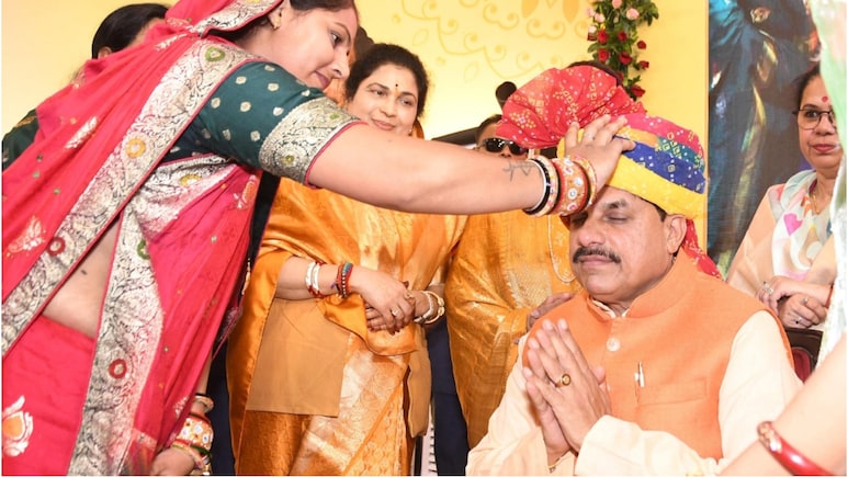 लाड़ली बहनों को नहीं मिला शगुन, खाते में नहीं आए भाई दूज के ₹250! अब कब मिलेंगे, 1500 की शुरुआत कब से? लाड़ली बहनों को नहीं मिला शगुन, खाते में नहीं आए भाई दूज के ₹250! अब कब मिलेंगे, 1500 की शुरुआत कब से?