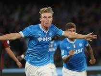 Rasmus Hojlund Fires Napoli Into Serie A Lead As AC Milan Held At Juventus