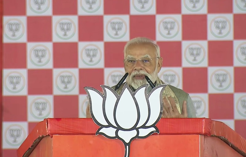 पीएम मोदी का बड़ा अटैक, क्या छठी मैया बिहार में पार लगाएंगी एनडीए की नैया?