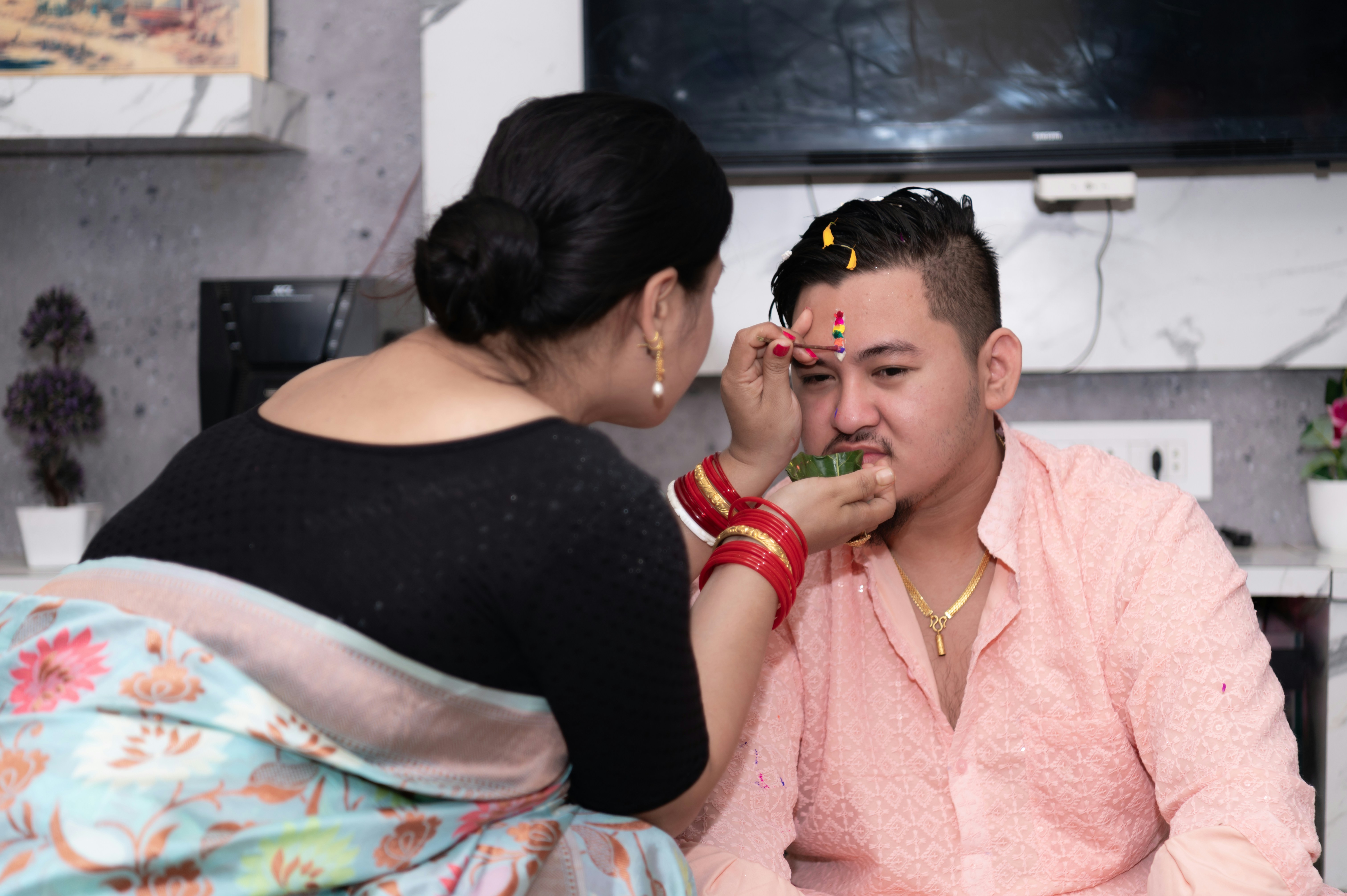 Bhai Dooj 2025: Date, Shubh Muhurat, History And Significance
