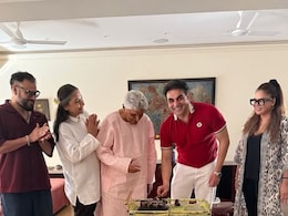 Shabana Azmi Has A "Warning" For Arbaaz Khan's Baby Girl Sipaara: "She Will Make You Dance Around Her Fingers" Shabana Azmi Has A "Warning" For Arbaaz Khan's Baby Girl Sipaara: "She Will Make You Dance Around Her Fingers"