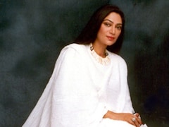 From Ratan Tata To Amitabh Bachchan And Rekha, How Simi Garewal Got Celebs Spilling It All On Her <i>Rendezvous</i>