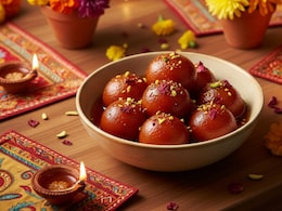 5 Genius Tips To Make Gulab Jamuns That Don't Turn Hard 5 Genius Tips To Make Gulab Jamuns That Don't Turn Hard