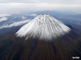 Snow Caps Mount Fuji For The First Time This Season Snow Caps Mount Fuji For The First Time This Season