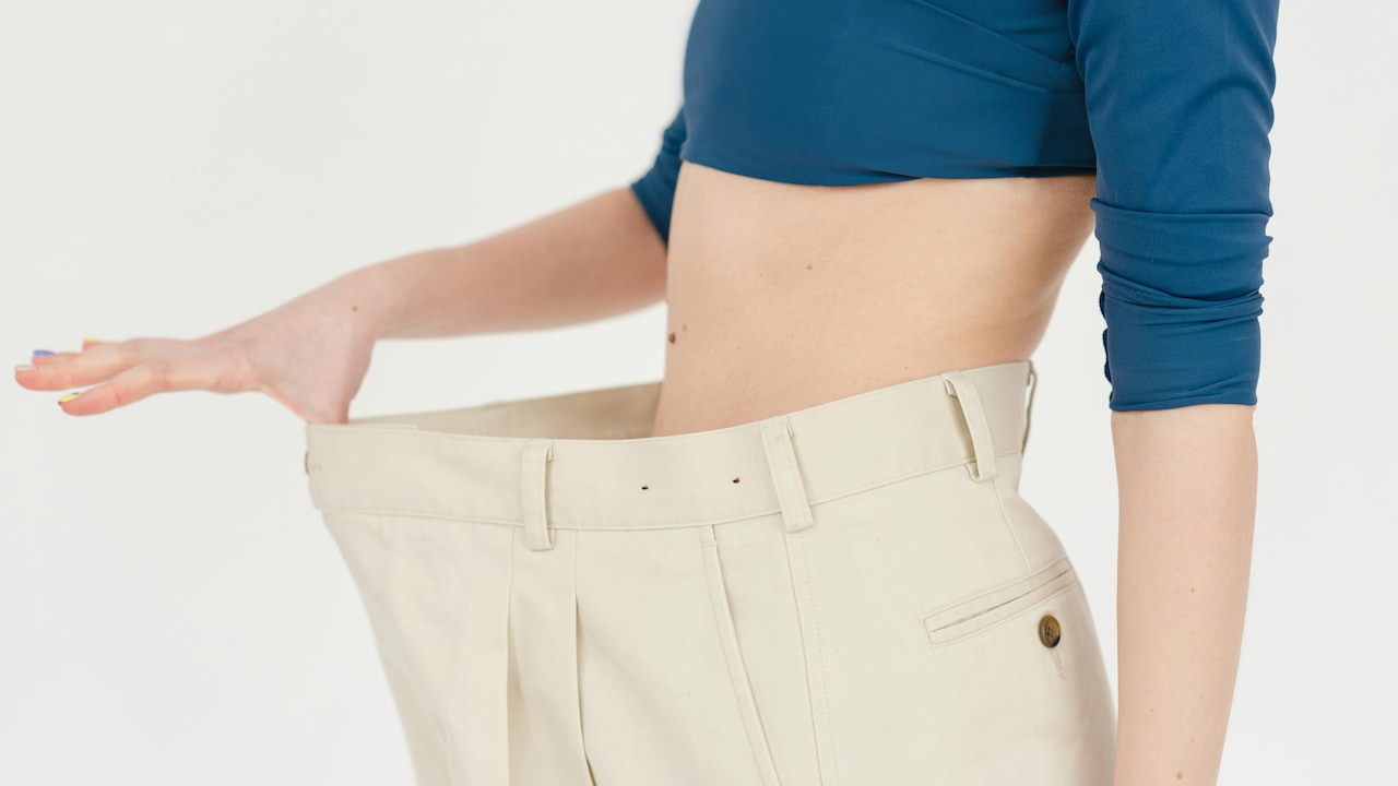 How To Pick Trousers For Curvy Women That Do Not Gap At The Waist.