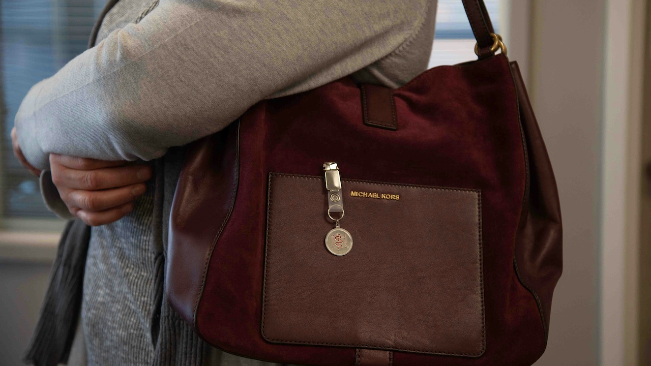 Best Handbags for Women on Two-Wheelers: Functional and Stylish Picks