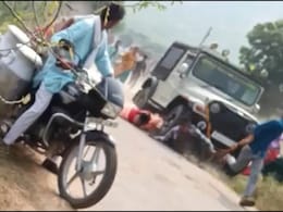 Rajasthan: जमीन के लिए दो सगे भाइयों में 'महाभारत', बेटे ने Thar गाड़ी से अपने चचेरे भाई को रौंदा; 4 घायल Rajasthan: जमीन के लिए दो सगे भाइयों में 'महाभारत', बेटे ने Thar गाड़ी से अपने चचेरे भाई को रौंदा; 4 घायल