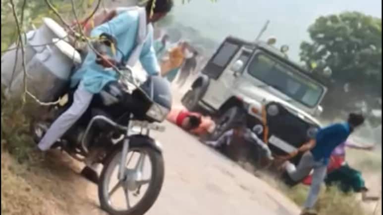 Rajasthan: जमीन के लिए दो सगे भाइयों में 'महाभारत', बेटे ने Thar गाड़ी से अपने चचेरे भाई को रौंदा; 4 घायल Rajasthan: जमीन के लिए दो सगे भाइयों में 'महाभारत', बेटे ने Thar गाड़ी से अपने चचेरे भाई को रौंदा; 4 घायल