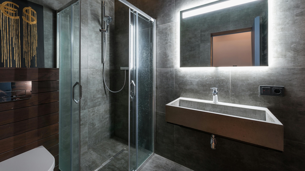 Upgrade your bathroom in easy steps by choosing the right LED mirror 