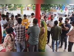 धर्म बदलने के लिए बनाया दबाव! पैसों का दिया लालच, महिलाओं की शिकायत पर केस दर्ज धर्म बदलने के लिए बनाया दबाव! पैसों का दिया लालच, महिलाओं की शिकायत पर केस दर्ज