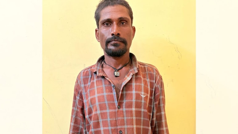 भारत-पाक बॉर्डर पर संदिग्ध पकड़ा, नहीं मिला कोई वैध आईडी कार्ड; सुरक्षा एजेंसियां अलर्ट भारत-पाक बॉर्डर पर संदिग्ध पकड़ा, नहीं मिला कोई वैध आईडी कार्ड; सुरक्षा एजेंसियां अलर्ट