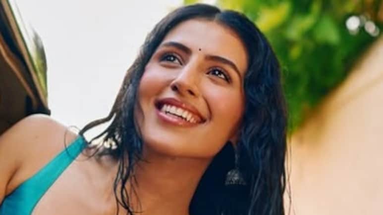 अक्षय कुमार भांजी की 9 तस्वीरें, अमिताभ के नाती अगस्त्य के साथ किया है डेब्यू, देख कर कहेंगे- अगली सुपरस्टार अक्षय कुमार भांजी की 9 तस्वीरें, अमिताभ के नाती अगस्त्य के साथ किया है डेब्यू, देख कर कहेंगे- अगली सुपरस्टार