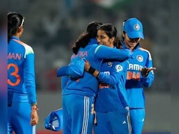 भारतीय महिला टीम की जीत पर बॉलीवुड सेलिब्रिटीज ने लुटाया प्यार, खास अंदाज में बधाई दी भारतीय महिला टीम की जीत पर बॉलीवुड सेलिब्रिटीज ने लुटाया प्यार, खास अंदाज में बधाई दी