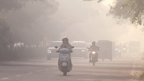 Explained: 350 vs 1,100, CPCB vs IQAir, Who Has Got Delhi's AQI Right