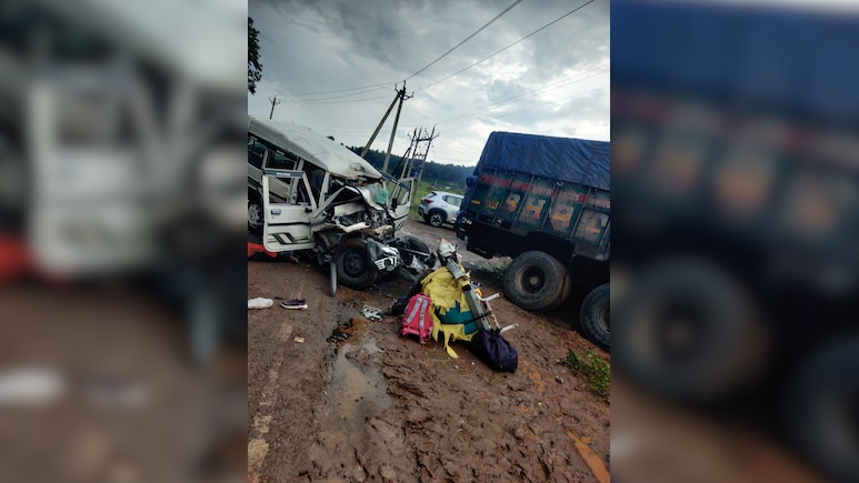 Road Accident: कबीरधाम में बोलेरो और ट्रक की भीषण टक्कर, 5 की मौत और 5 की हालत गंभीर