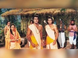 'रामायण' के सेट पर कुर्सी पर बैठकर चिल करते दिखे राम और लक्ष्मण, 38 साल पुरानी तस्वीर वायरल 'रामायण' के सेट पर कुर्सी पर बैठकर चिल करते दिखे राम और लक्ष्मण, 38 साल पुरानी तस्वीर वायरल