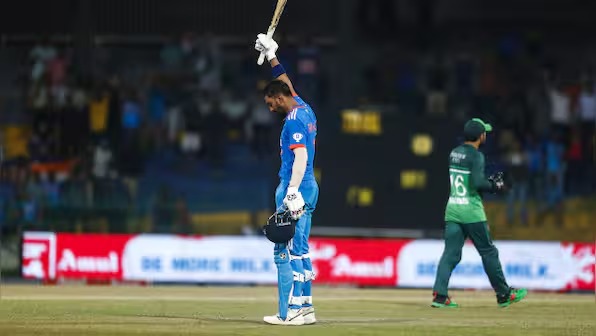 KL Rahul Got Scolded By Rahul Dravid After Ton Against Pakistan In 2023. Here's Why