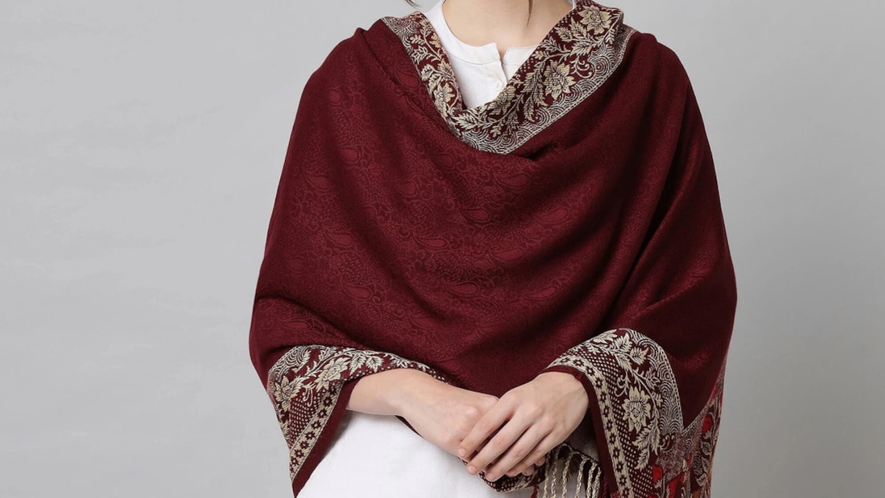 Shawl Styling Hacks: From Office Meetings To Festive Dinners