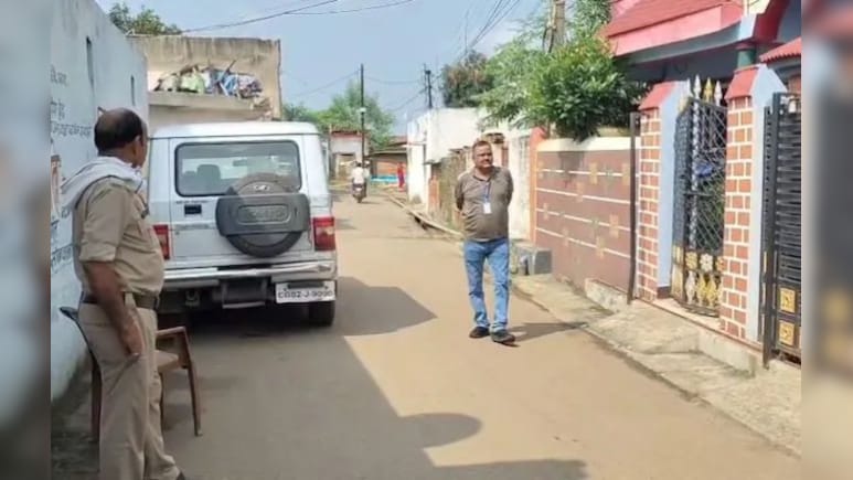 DMF Scam: छत्तीसगढ़ के चार जिलों में चल रही EOW की रेड खत्म, जब्त दस्तावेजों की जांच जारी