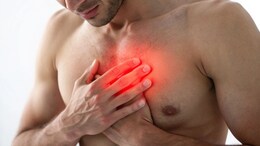 Breast Cancer: पुरुषांनो, गाफील राहू नका! तुम्हालाही होऊ शकतो ब्रेस्ट कॅन्सर; ही आहेत गंभीर लक्षणे