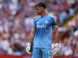 Newcastle Goalkeeper Nick Pope Picks Up Unlikely Assist With 40-Meter Throw Newcastle Goalkeeper Nick Pope Picks Up Unlikely Assist With 40-Meter Throw