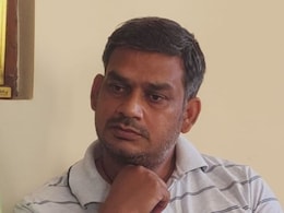 सरकारी ऑफिस में रिश्वत की डील, ACB ने अधिकारी को 90 हजार घूस लेते रंगे हाथ दबोचा सरकारी ऑफिस में रिश्वत की डील, ACB ने अधिकारी को 90 हजार घूस लेते रंगे हाथ दबोचा