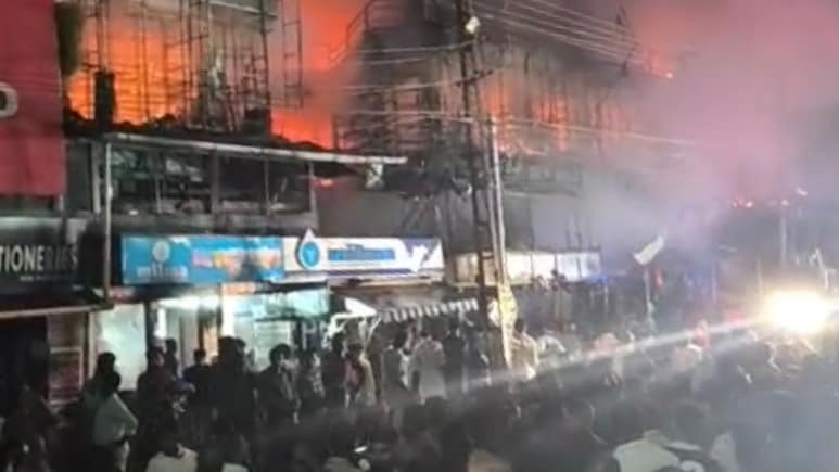 Fire Sweeps Through Market In Kerala, Dozens Of Establishments Destroyed Fire Sweeps Through Market In Kerala, Dozens Of Establishments Destroyed