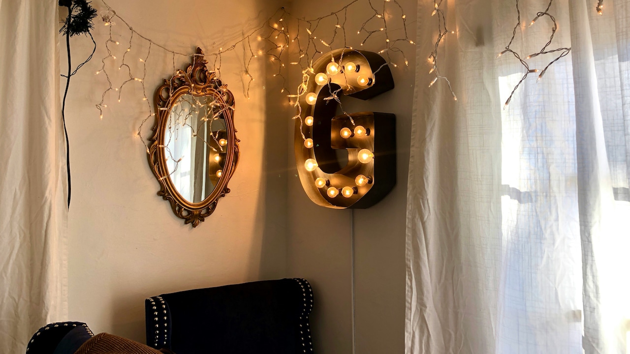 Creative Diwali Light Decoration Ideas For Home: Diyas, Fairy Lights Creative Diwali Light Decoration Ideas For Home: Diyas, Fairy Lights