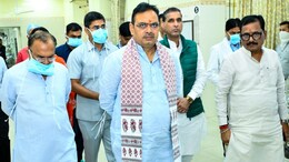 SMS अस्पताल पहुंचे सीएम भजनलाल, स्पीकर देवनानी की पत्नी और MBBS छात्र राहुल घोसलिया का हालचाल जाना