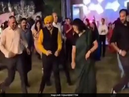 Video: Air Force Chief Amar Preet Singh Steals Hearts With 'Hawan Karenge' Dance Video: Air Force Chief Amar Preet Singh Steals Hearts With 'Hawan Karenge' Dance