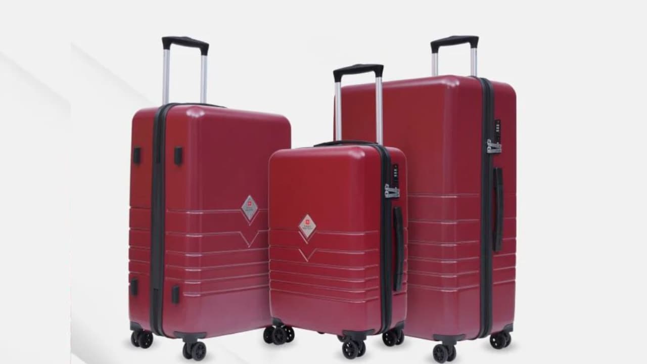 An efficient cabin luggaage should comply with airlines rules and offer ample space