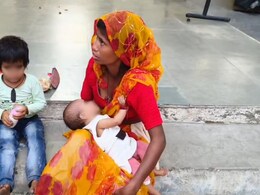 MP News: पत्नी ने नहीं बनाई रोटी तो पति ने तवे से ही कर दी पिटाई, महिला गंभीर रूप से हुई घायल MP News: पत्नी ने नहीं बनाई रोटी तो पति ने तवे से ही कर दी पिटाई, महिला गंभीर रूप से हुई घायल