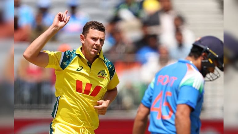 IND vs AUS 1st ODI Highlights: पहले ही मैच में हारा भारत, नहीं चला RO-KO का बल्ला; 7 विकेट से जीता ऑस्ट्रेलिया IND vs AUS 1st ODI Highlights: पहले ही मैच में हारा भारत, नहीं चला RO-KO का बल्ला; 7 विकेट से जीता ऑस्ट्रेलिया